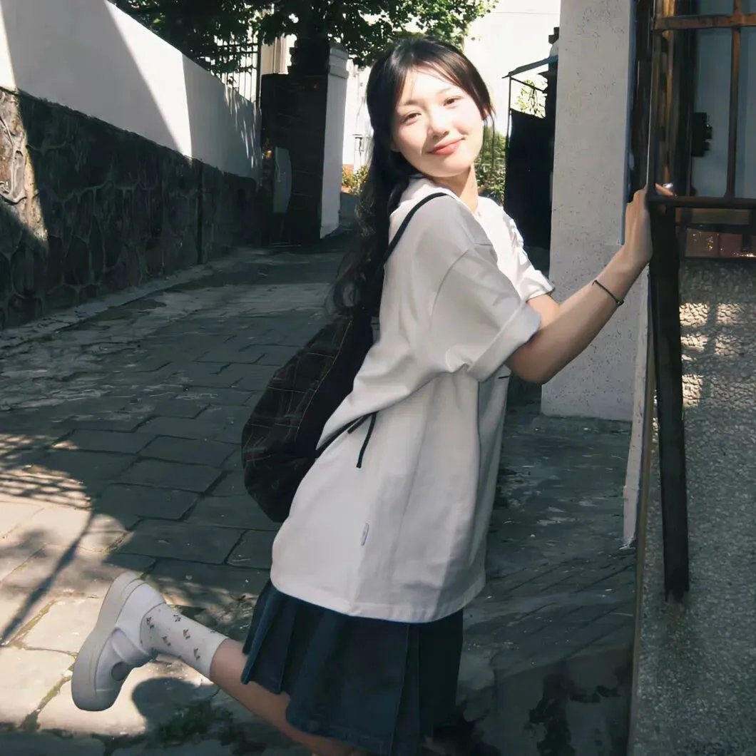 色鬼争春