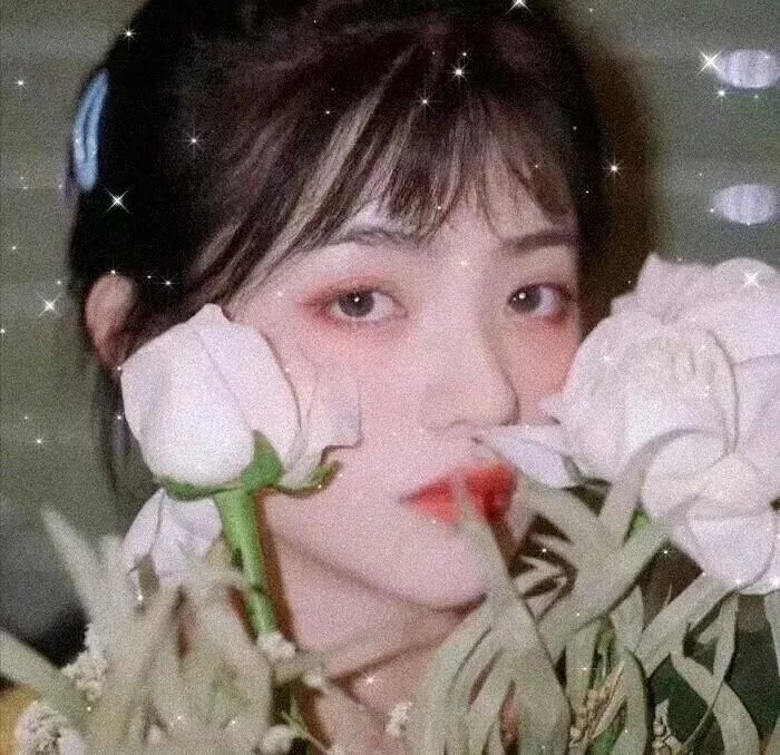 白色,红色与...